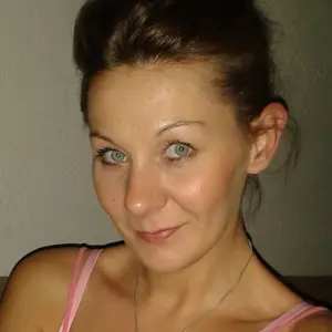 Александра из Жашкова, мне 27, познакомлюсь для секса на одну ночь