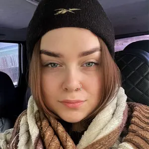 Я Александра, 24, из Екатеринбурга, ищу знакомство для общения