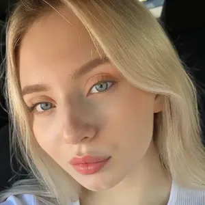 Полина из Амстердама, ищу на сайте на одну ночь