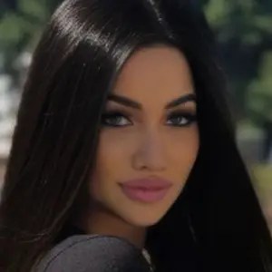 Я Алишка, 24, из Мелитополя, ищу знакомство для совместных путешествий