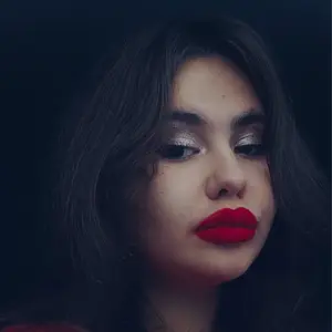 Я Зависимость, 20, из Харькова, ищу знакомство для дружбы