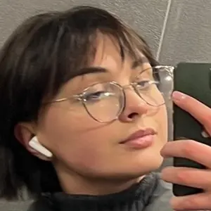 Алена из Перми, мне 22, познакомлюсь для приятного времяпровождения