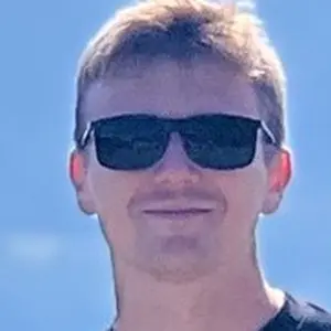 Я Егор, 31, из Нижнего Новгорода, ищу знакомство для приятного времяпровождения