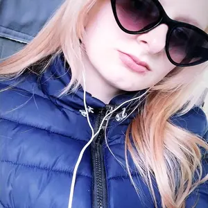 Я Надежда, 21, из Бреста, ищу знакомство для приятного времяпровождения