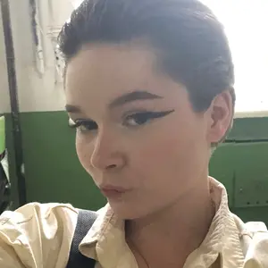 Я Ася, 18, из Казани, ищу знакомство для дружбы