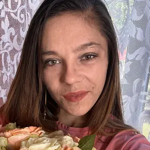 Nadia из Житомира, мне 24, познакомлюсь для открытые отношения