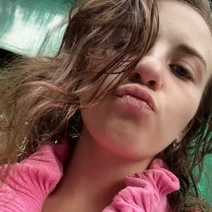 Я Солнце, 20, из Новочеркасска, ищу знакомство для приятного времяпровождения