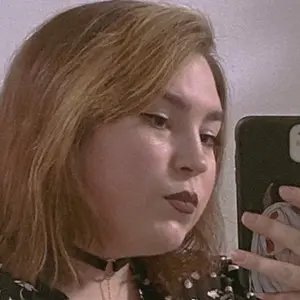 Арина из Архангельска, ищу на сайте приятное времяпровождение